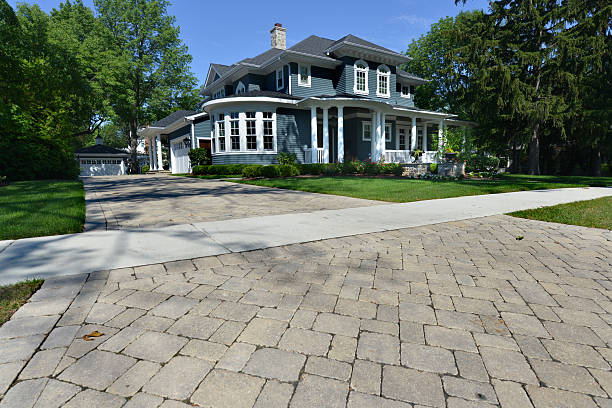 Best Luxury Driveway Paving Solutions in Robbins, IL